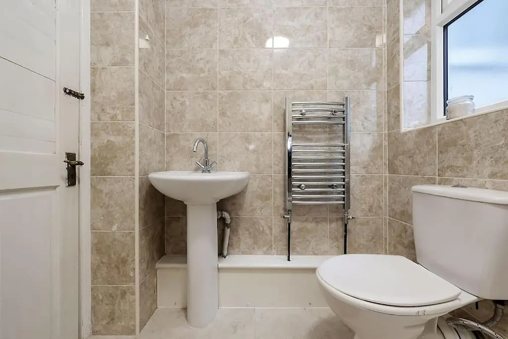Enquires At The Panel By Harlington 8 Bed Apartment London