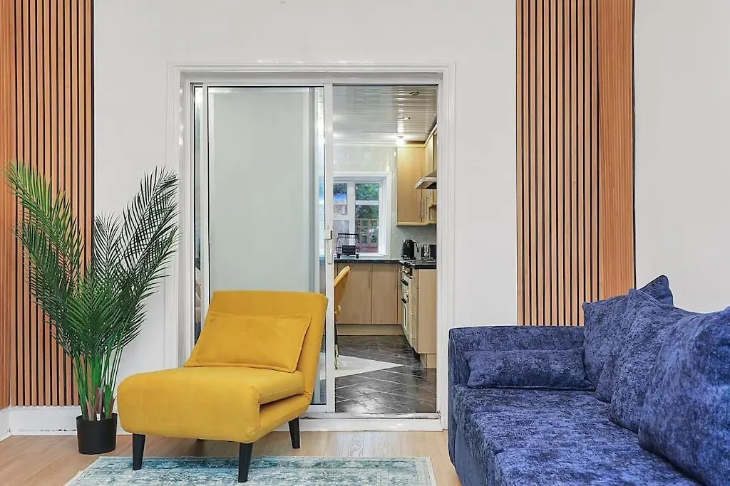 Enquires At The Panel By Harlington 8 Bed Apartment London 0*,  United Kingdom