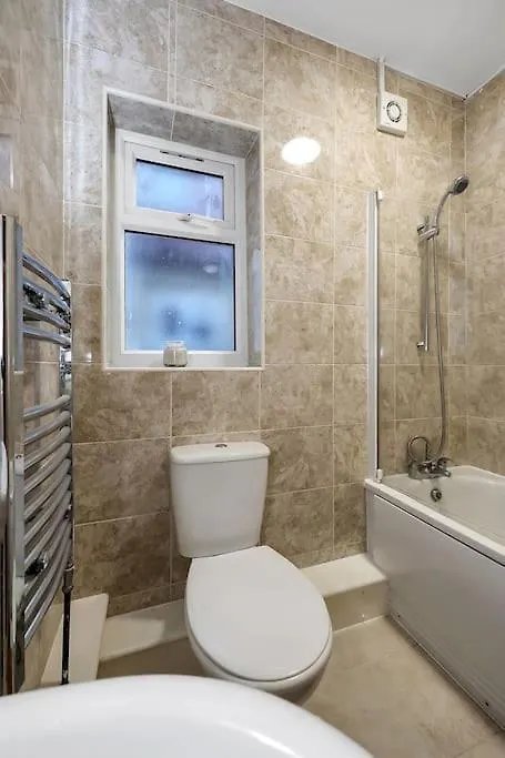 Enquires At The Panel By Harlington 8 Bed Apartment London United Kingdom